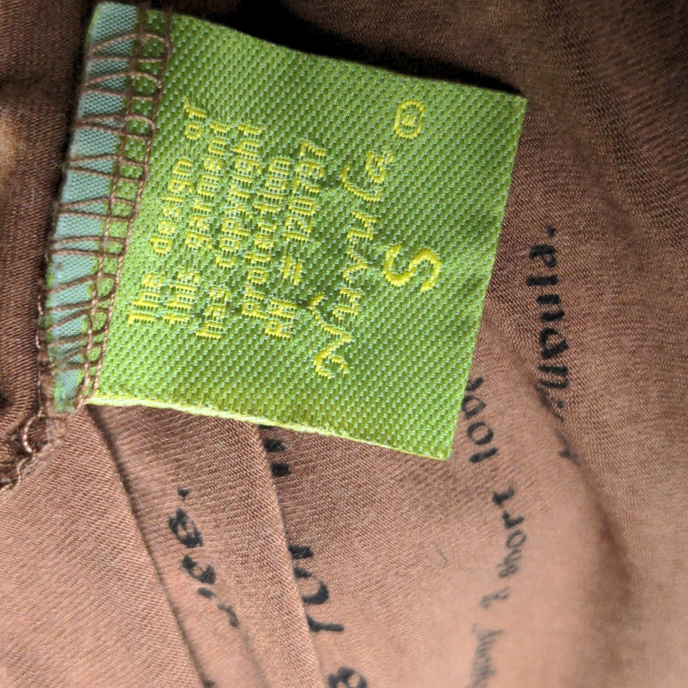Graphic Tee - Picture 7 of 8
